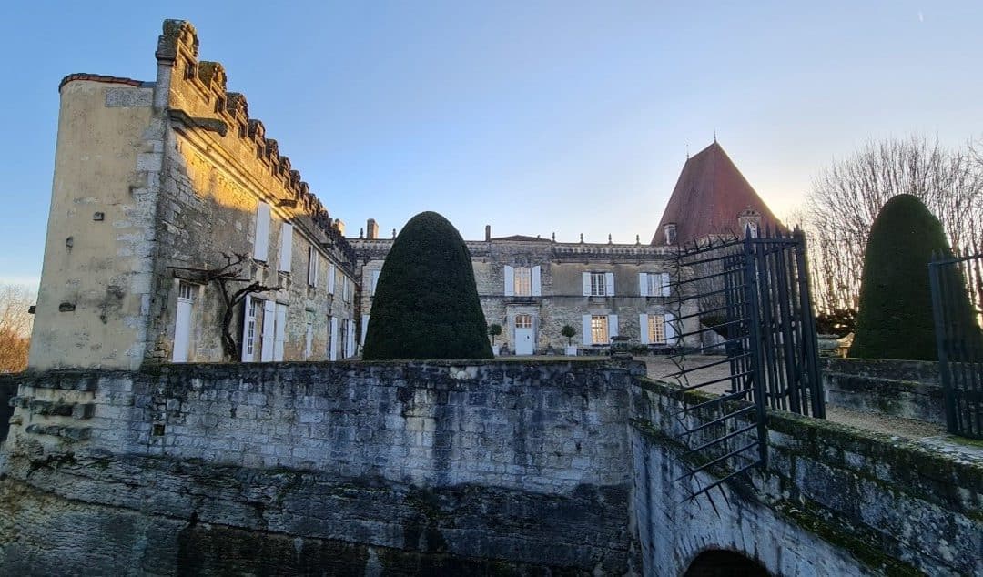 CHATEAU GRAND MARNIER Bourg Charente